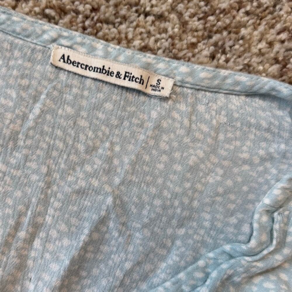 Abercrombie & Fitch. Women's Tank/Crop top, size Small, Teal & White - Picture 5 of 6